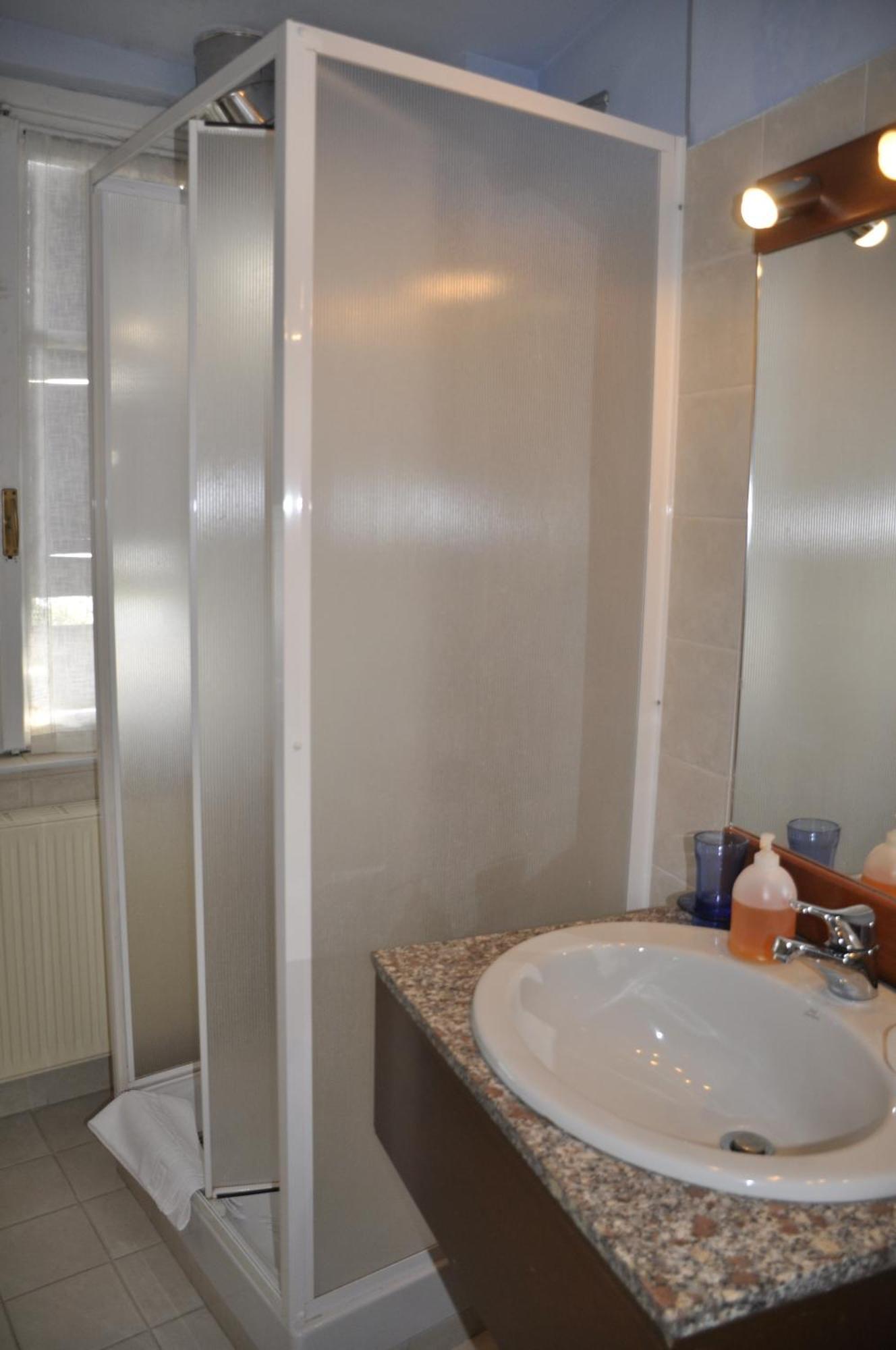 Locanda Del Pittore Arcumeggia Номер фото