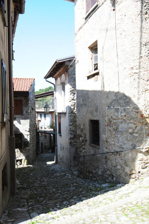 Locanda Del Pittore Arcumeggia Экстерьер фото