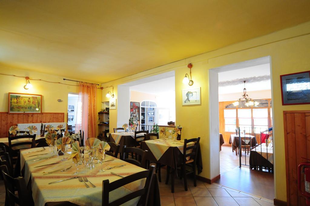 Locanda Del Pittore Arcumeggia Экстерьер фото