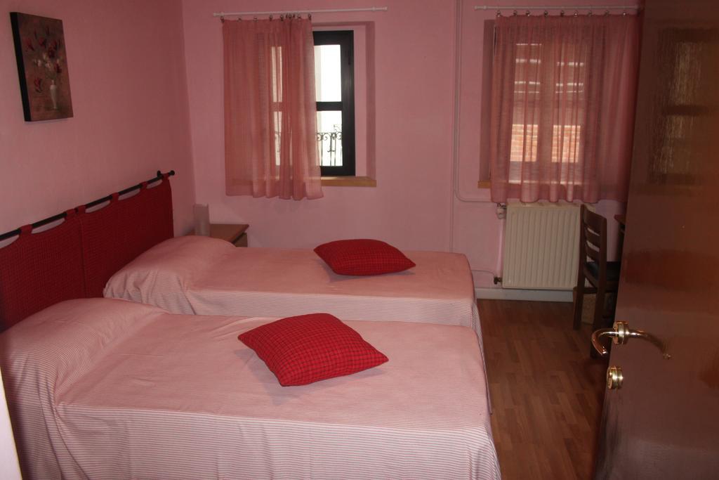 Locanda Del Pittore Arcumeggia Номер фото