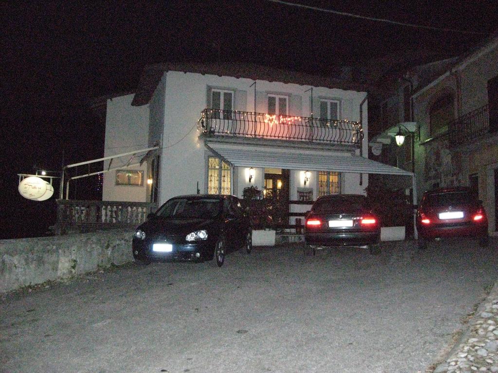 Locanda Del Pittore Arcumeggia Экстерьер фото