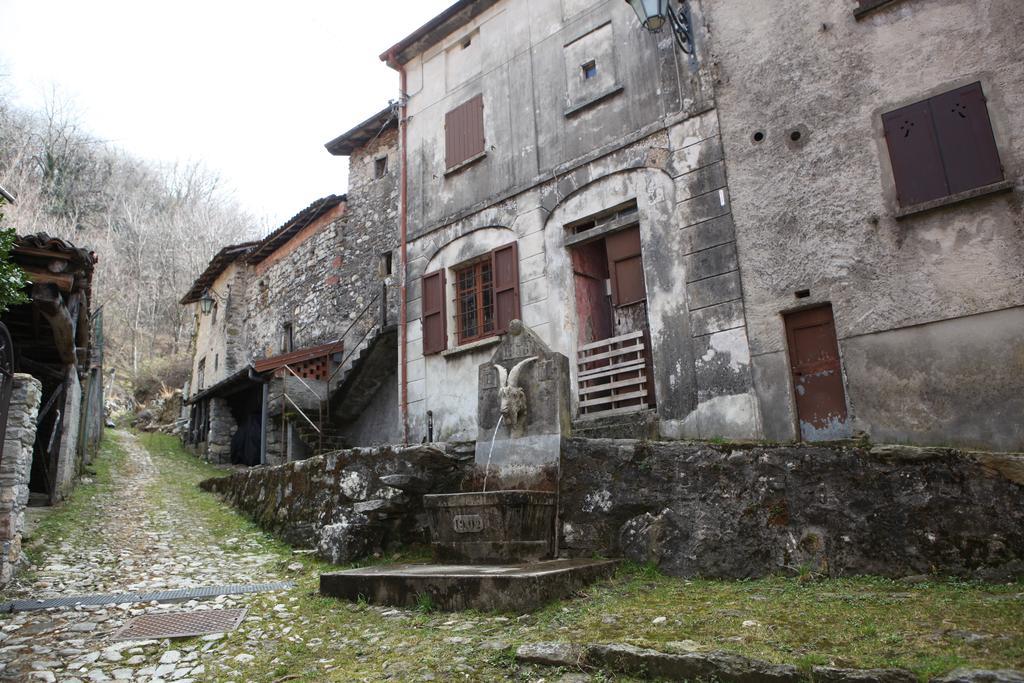 Locanda Del Pittore Arcumeggia Экстерьер фото